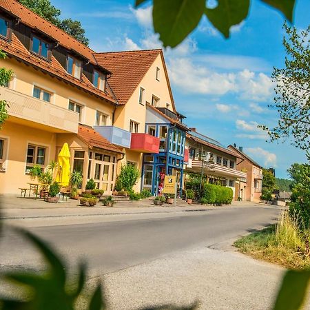 Landgasthof Schwarz Windsbach ภายนอก รูปภาพ